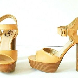 Sam Edelman Vegan Stack Heels Excellent Condition